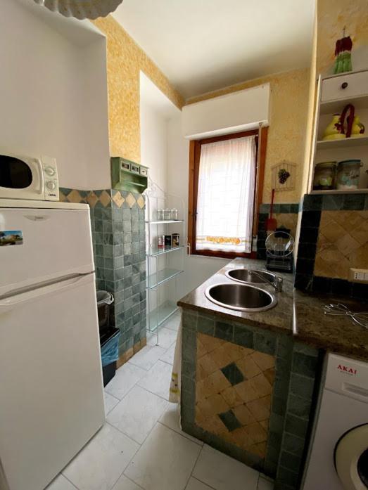 Casa Vacanze Margherita Porto Torres Exterior foto